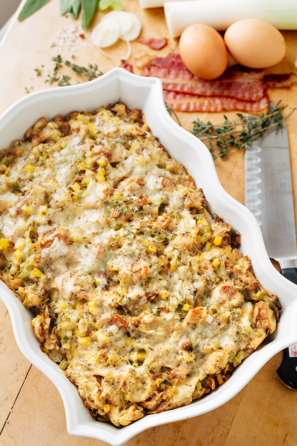 Fresh baked Herb Stuffing | thecozyapron.com