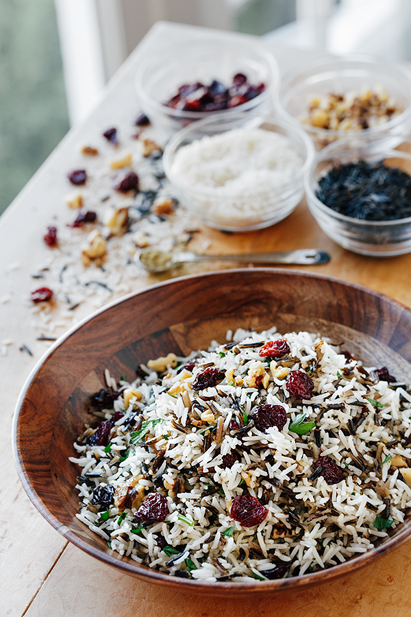 Holiday Wild Rice Pilaf | thecozyapron.com
