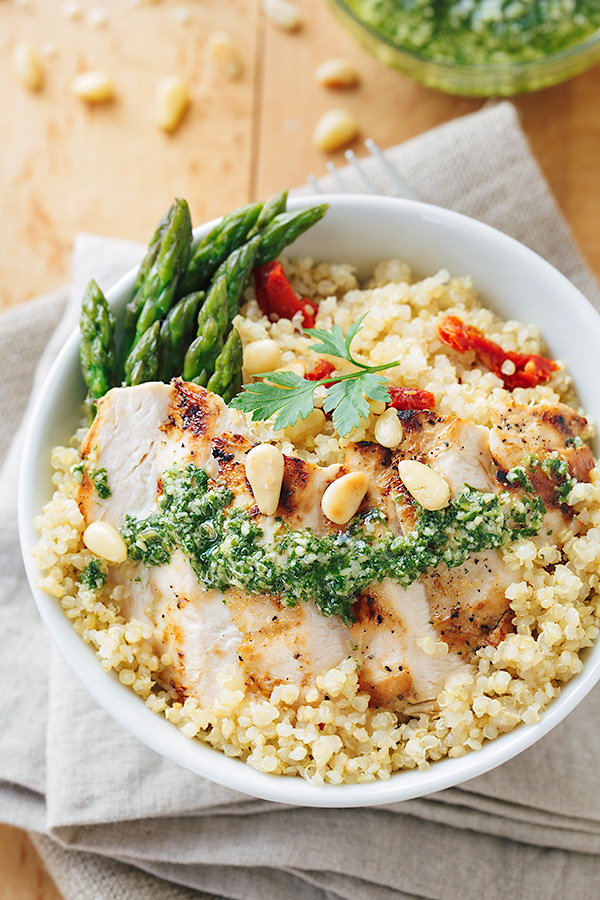 Lemon Chicken Bowl with Pesto | thecozyapron.com