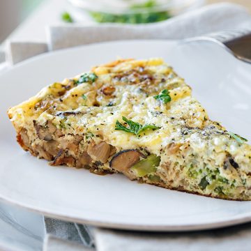 Breakfast Frittata | thecozyapron.com