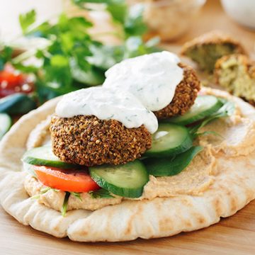 Falafel Wrap | thecozyapron.com