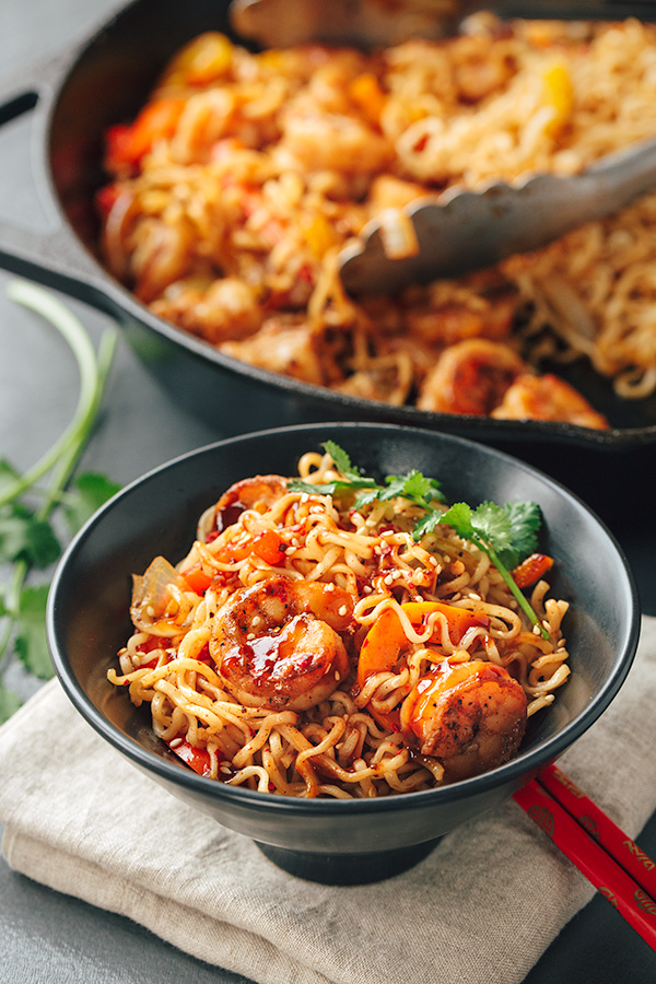 Shrimp Fajita Stir Fry | thecozyapron.com