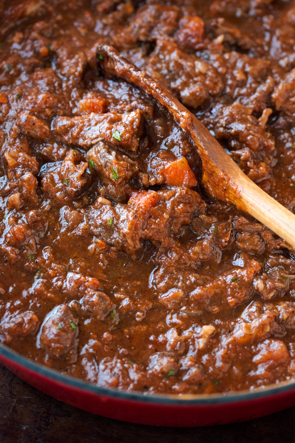 Braised Oxtail in Pan | thecozyapron.com