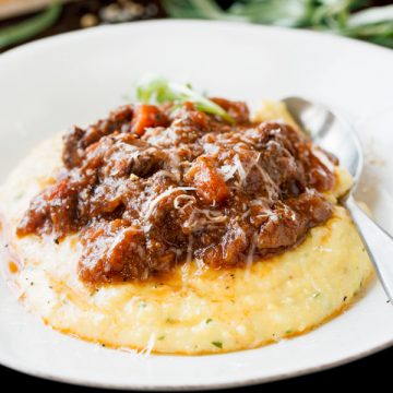 Braised Oxtail | thecozyapron.com