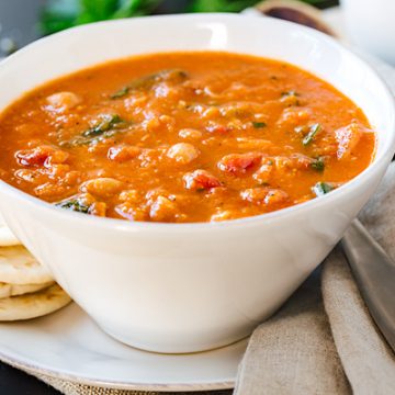 Chickpea Soup with Chicken and Spinach | thecozyapron.com