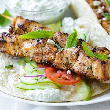 Chicken Kebab Wraps with Easy Tzatziki Sauce | thecozyapron.com