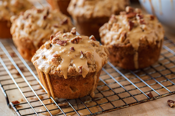 Apple Muffins | thecozyapron.com