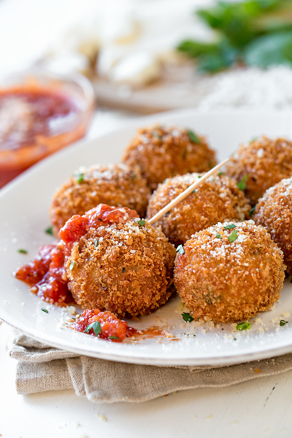 Arancini with Mozzarella | thecozyapron.com