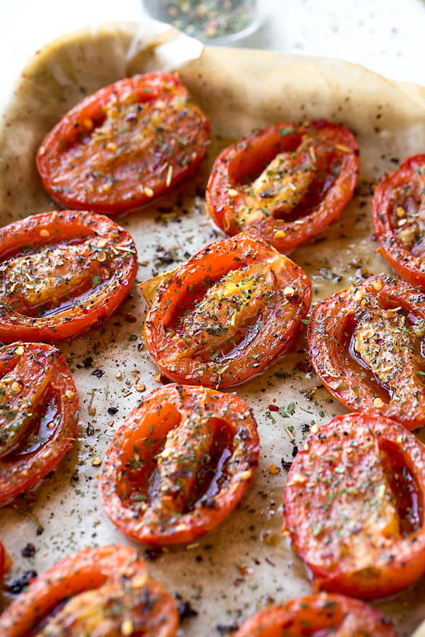 Fresh Roasted Tomatoes, right out of the oven | thecozyapron.com