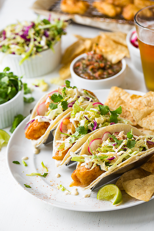 Baja Fish Tacos | thecozyapron.com