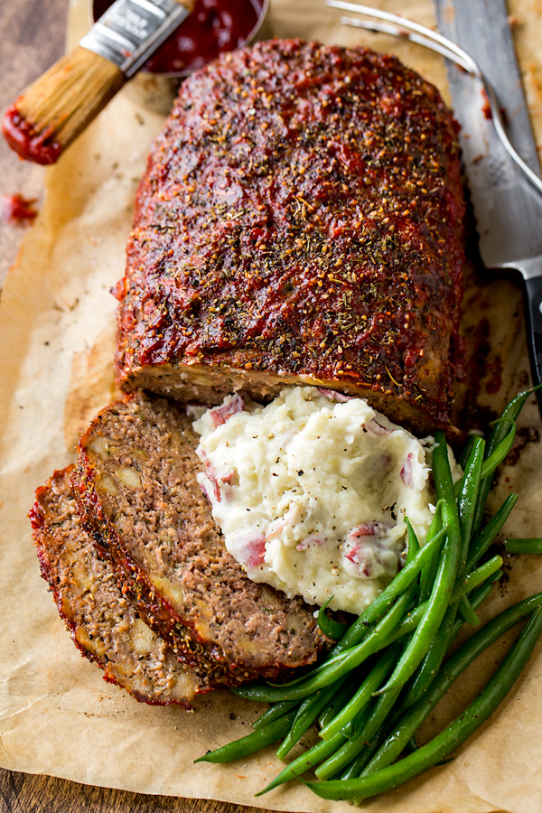 How to Make Meatloaf | thecozyapron.com