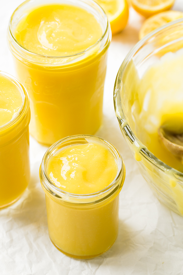 Lemon Curd in Jars | thecozyapron.com