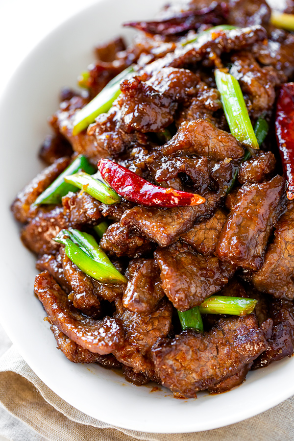 Mongolian Beef | thecozyapron.com