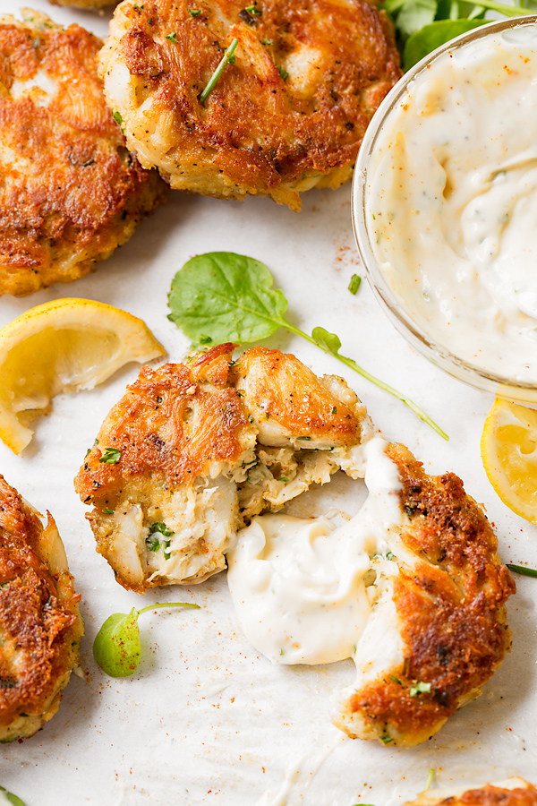Crab Cakes Recipe | thecozyapron.com