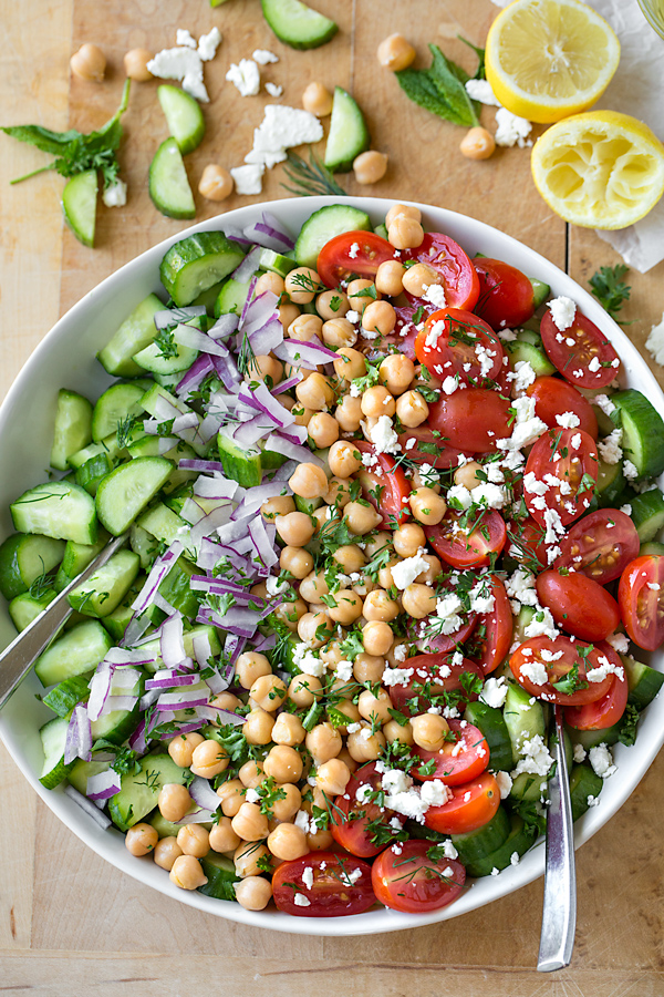 Cucumber Salad | thecozyapron.com