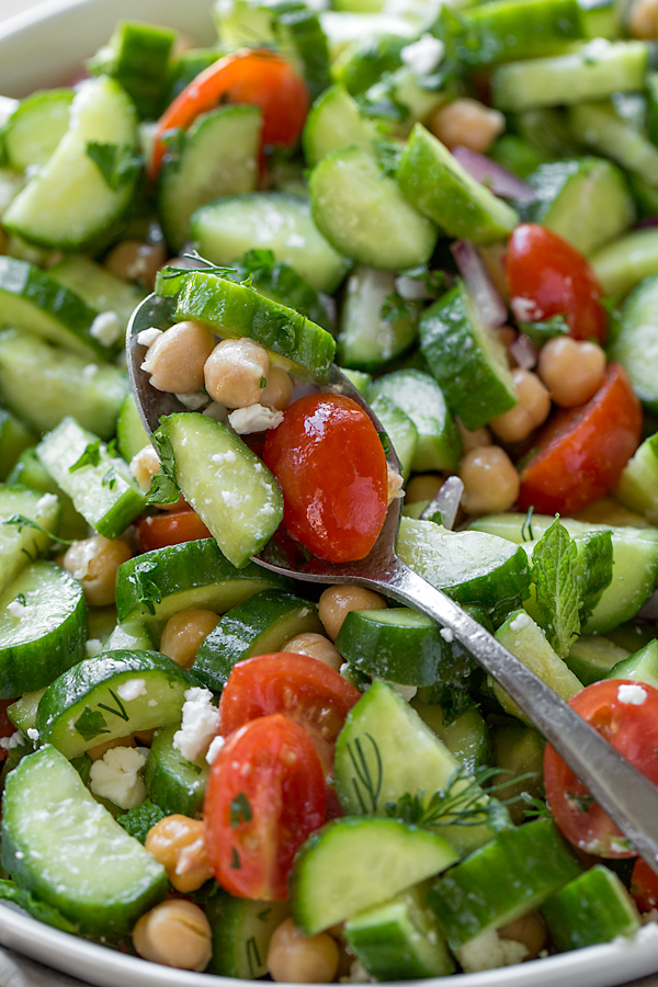 Cucumber Salad | thecozyapron.com