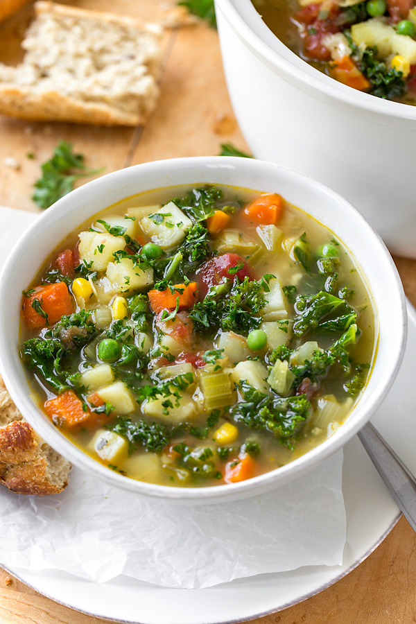 Bowl of Vegetable Soup | thecozyapron.com