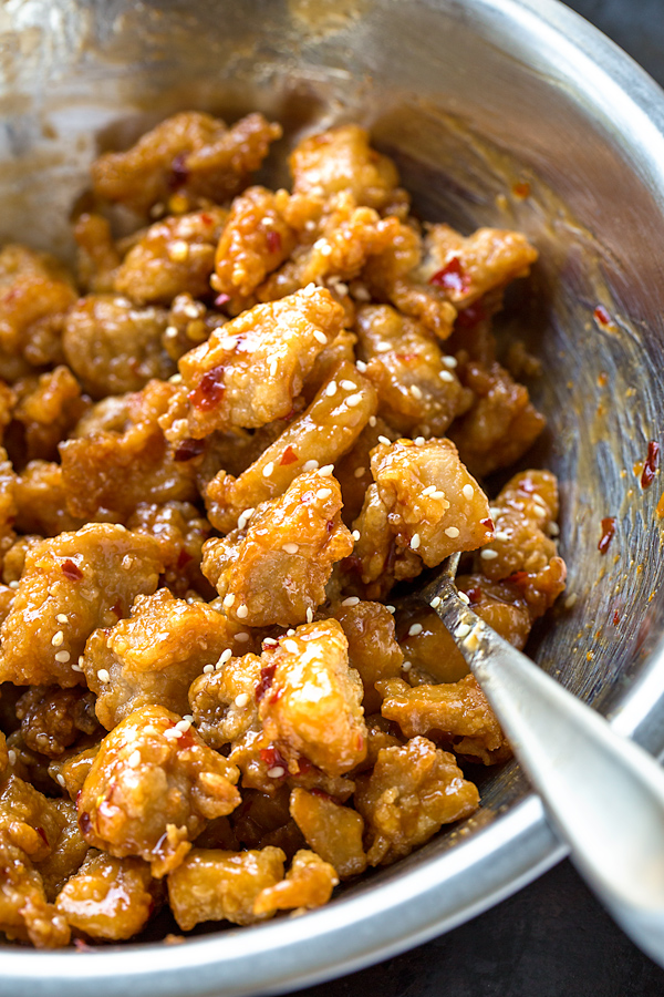 General Tsos Chicken Tacos Filling | thecozyapron.com
