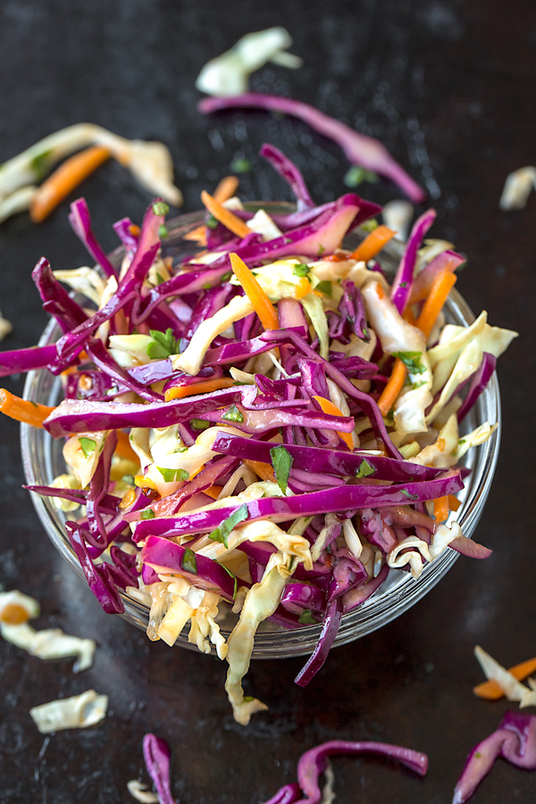 General Tsos Chicken Tacos Slaw | thecozyapron.com