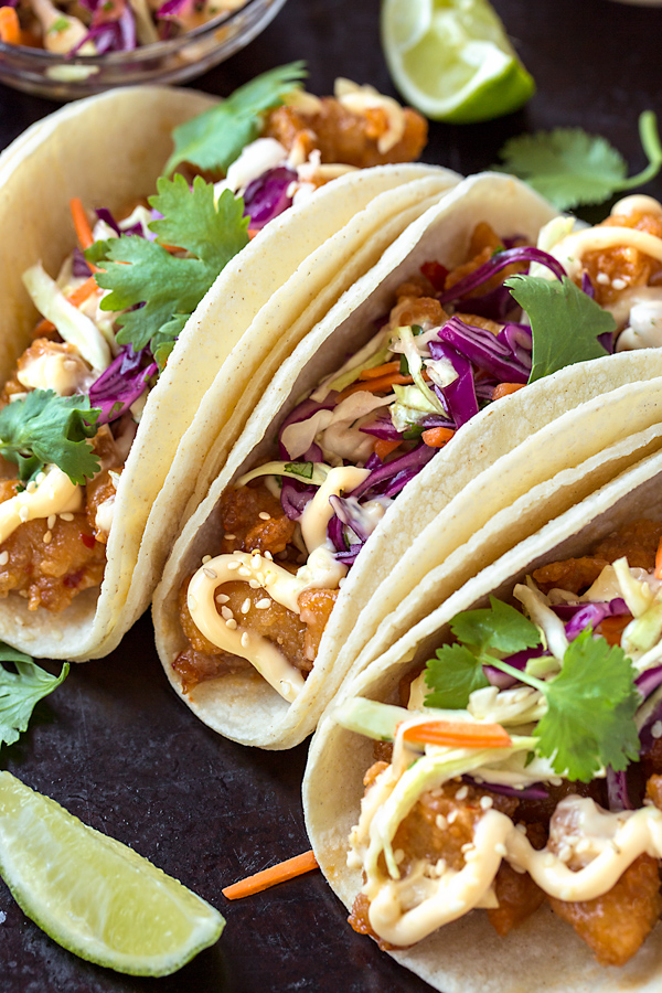 General Tsos Chicken Tacos | thecozyapron.com