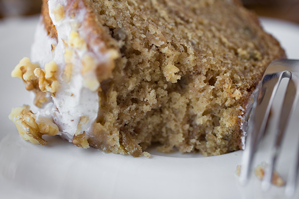 Apple Cake | thecozyapron.com