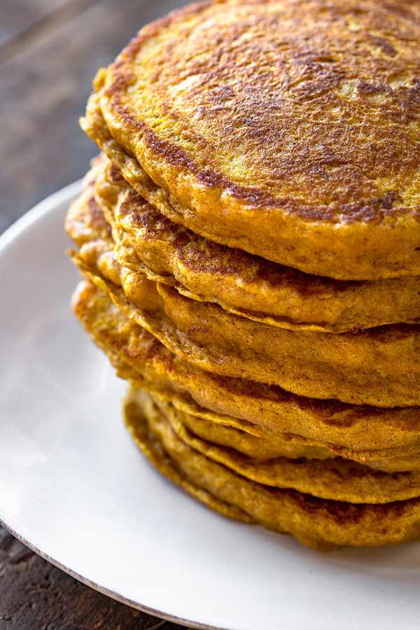 Pumpkin Pancakes | thecozyapron.com