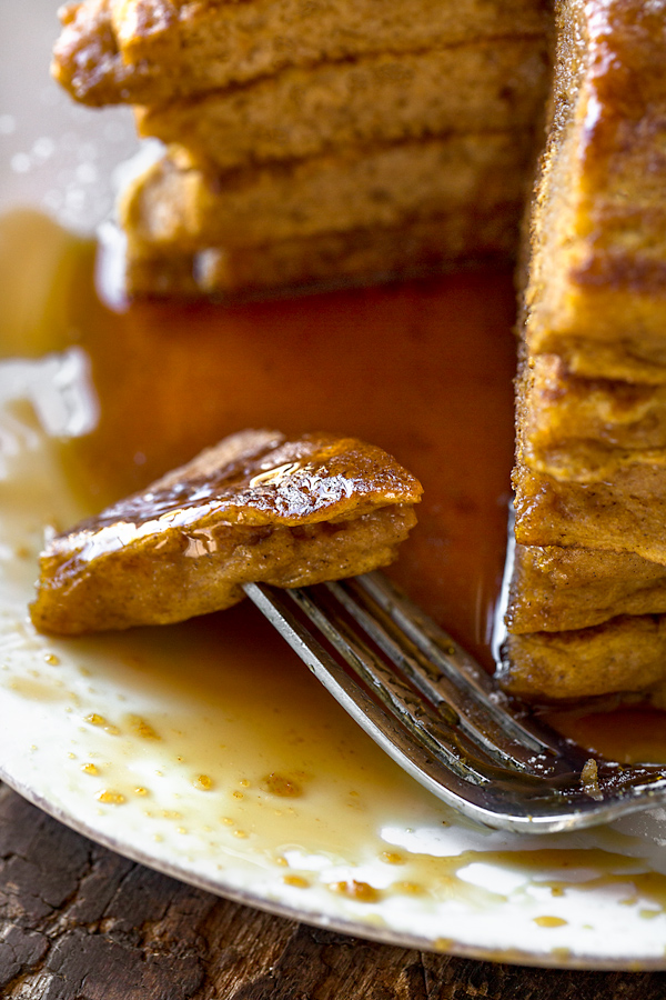 Pumpkin Pancakes | thecozyapron.com