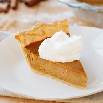 Pumpkin Pie | thecozyapron.com