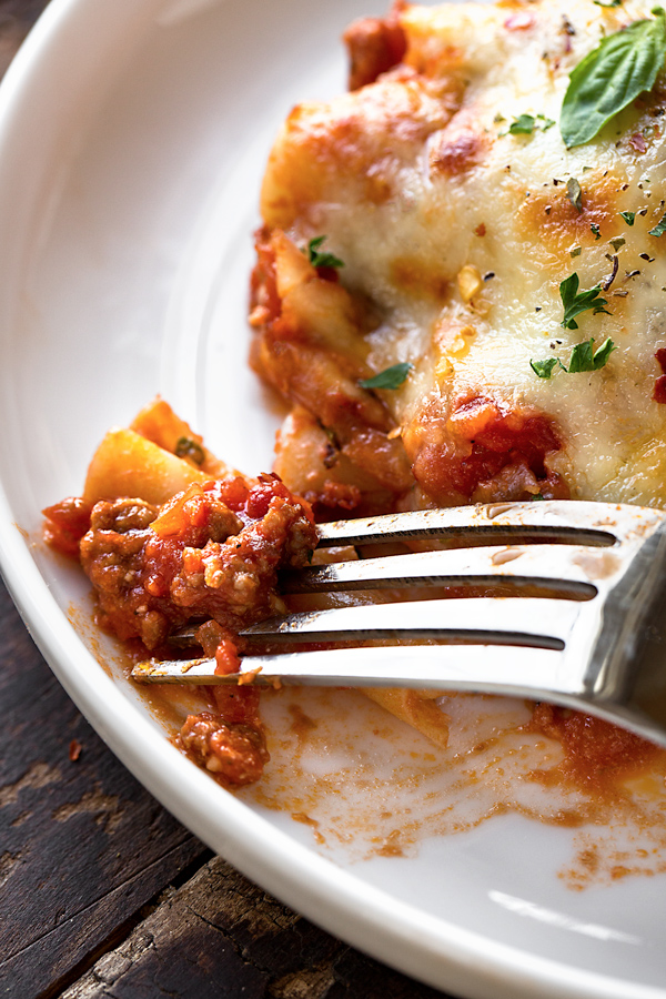 Baked Ziti | thecozyapron.com