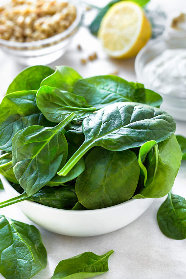 Ingredients for Healthy Spinach Dip | thecozyapron.com