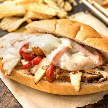 Chicken Cheesesteak | thecozyapron.com