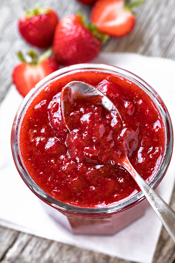 Strawberry Jam | thecozyapron.com