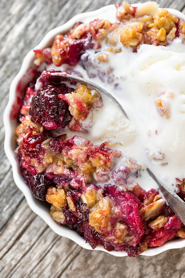 Berry Crisp in Bowl | thecozyapron.com