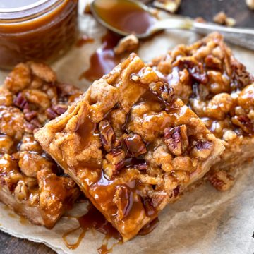 Caramel Apple Pie Bars | thecozyapron.com