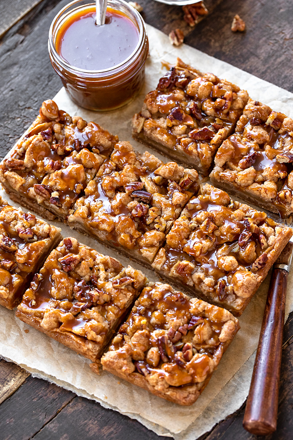 Caramel Apple Pie Bars | thecozyapron.com