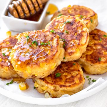 Corn Fritters | thecozyapron.com