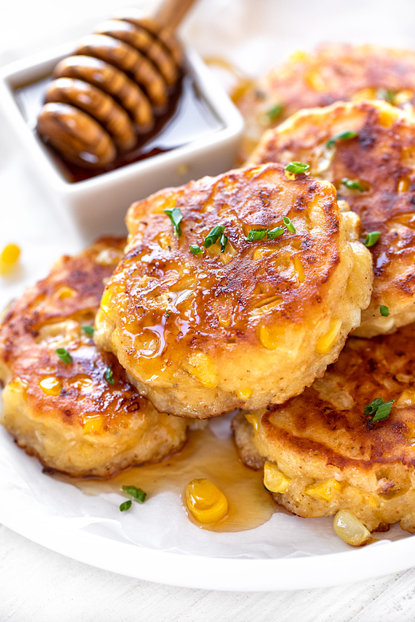 Corn Fritters | thecozyapron.com
