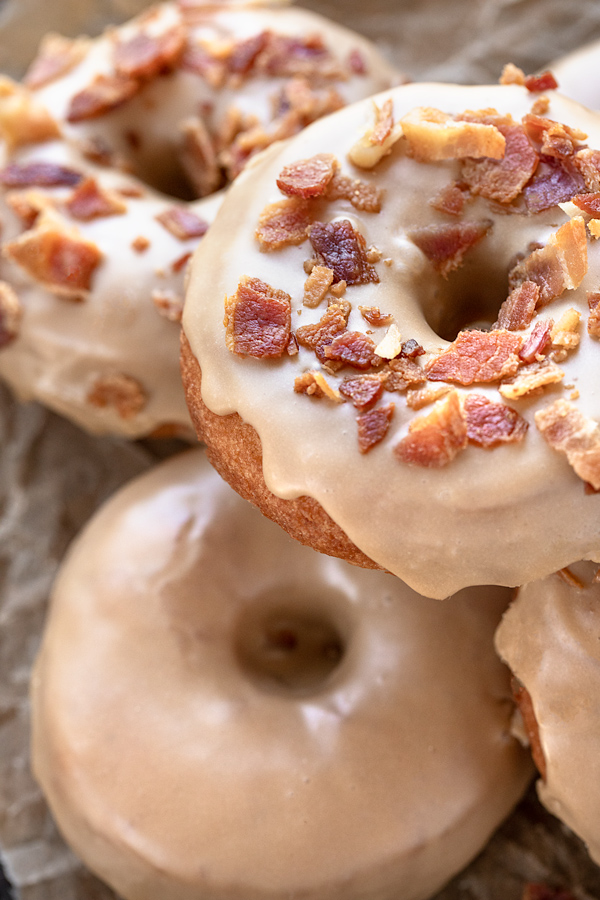 Maple Donuts | thecozyapron.com