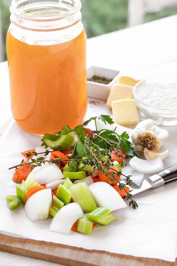 Ingredients for Gravy Recipe | thecozyapron.com