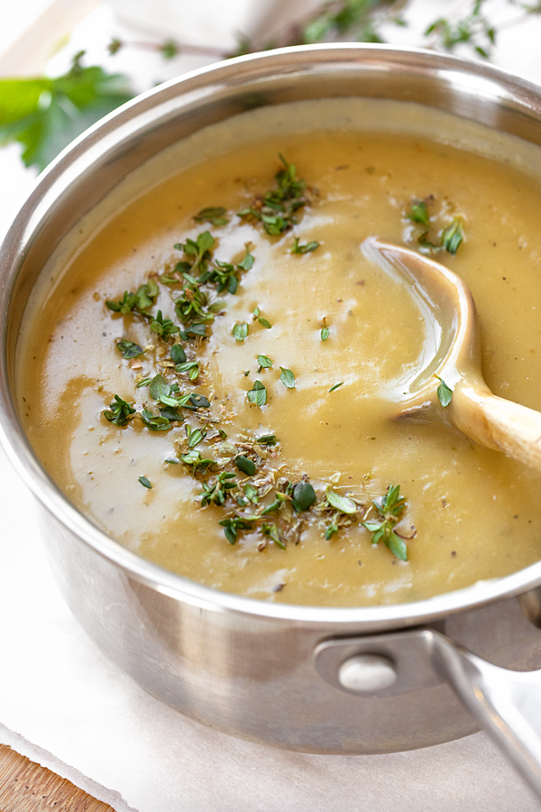 Gravy Recipe | thecozyapron.com