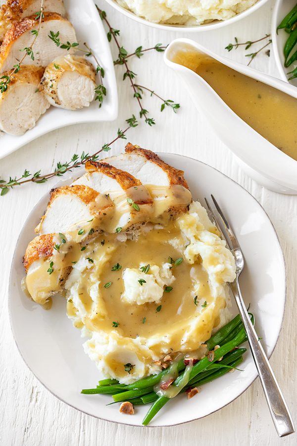 Gravy Recipe | thecozyapron.com