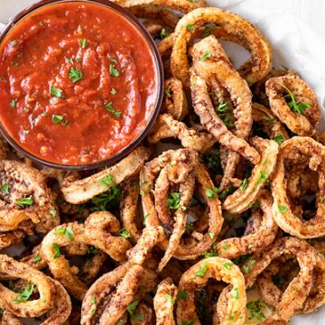 Fried Calamari with Spicy Marinara Sauce | thecozyapron.com