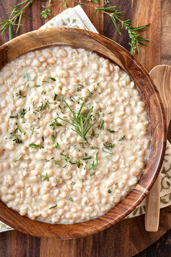 White Beans Recipe | thecozyapron.com
