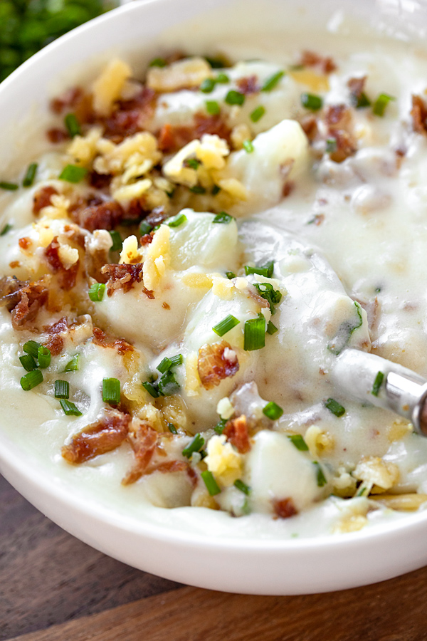 Loaded Baked Potato Soup | thecozyapron.com