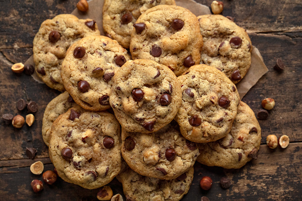 Chocolate Chip Cookies with Roasted Hazelnuts