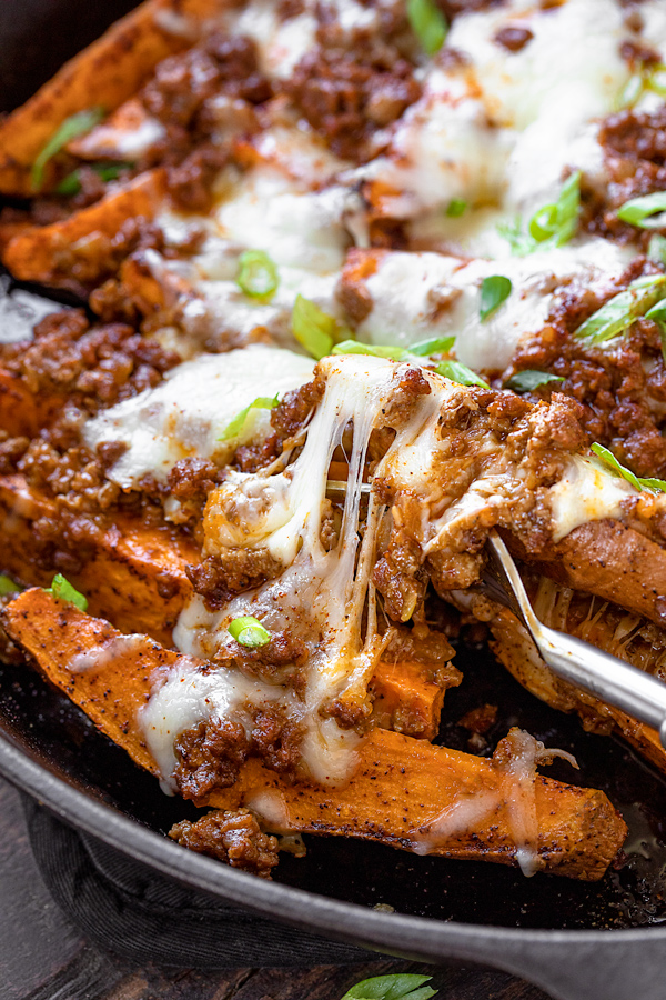 Baked Sweet Potato Fries with Chili Cheese | thecozyapron.com