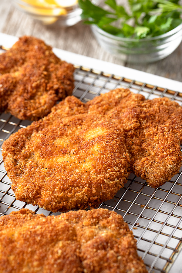Fried Pork Chops | thecozyapron.com