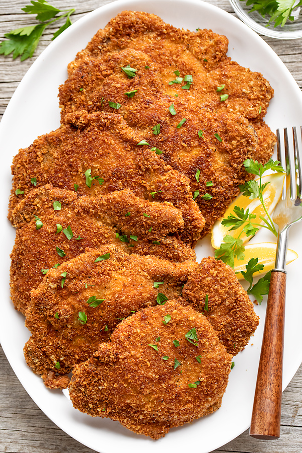 Fried Pork Chops | thecozyapron.com