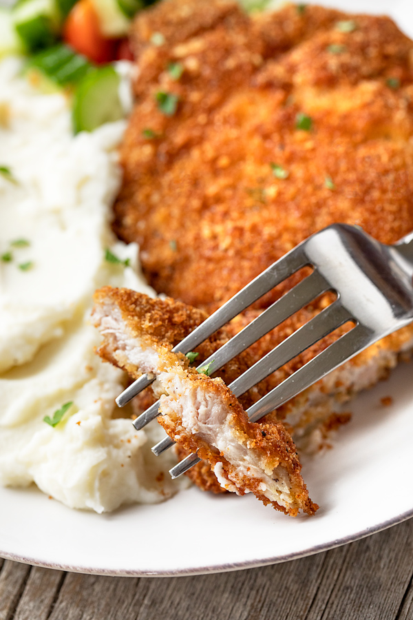 Fried Pork Chops | thecozyapron.com