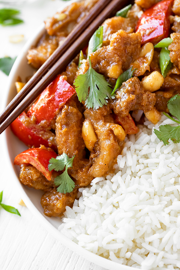 Peanut Sauce Chicken | thecozyapron.com